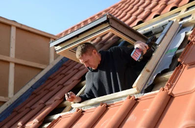 Pose de fenêtres de toit Velux à Hambach